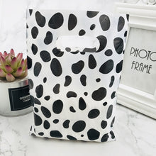 Load image into Gallery viewer, More Pattern Jewelry Plastic Bag With Handles 15x20cm Wedding Gift Thick Boutique Gift Shopping Packaging Plastic Handle Bag